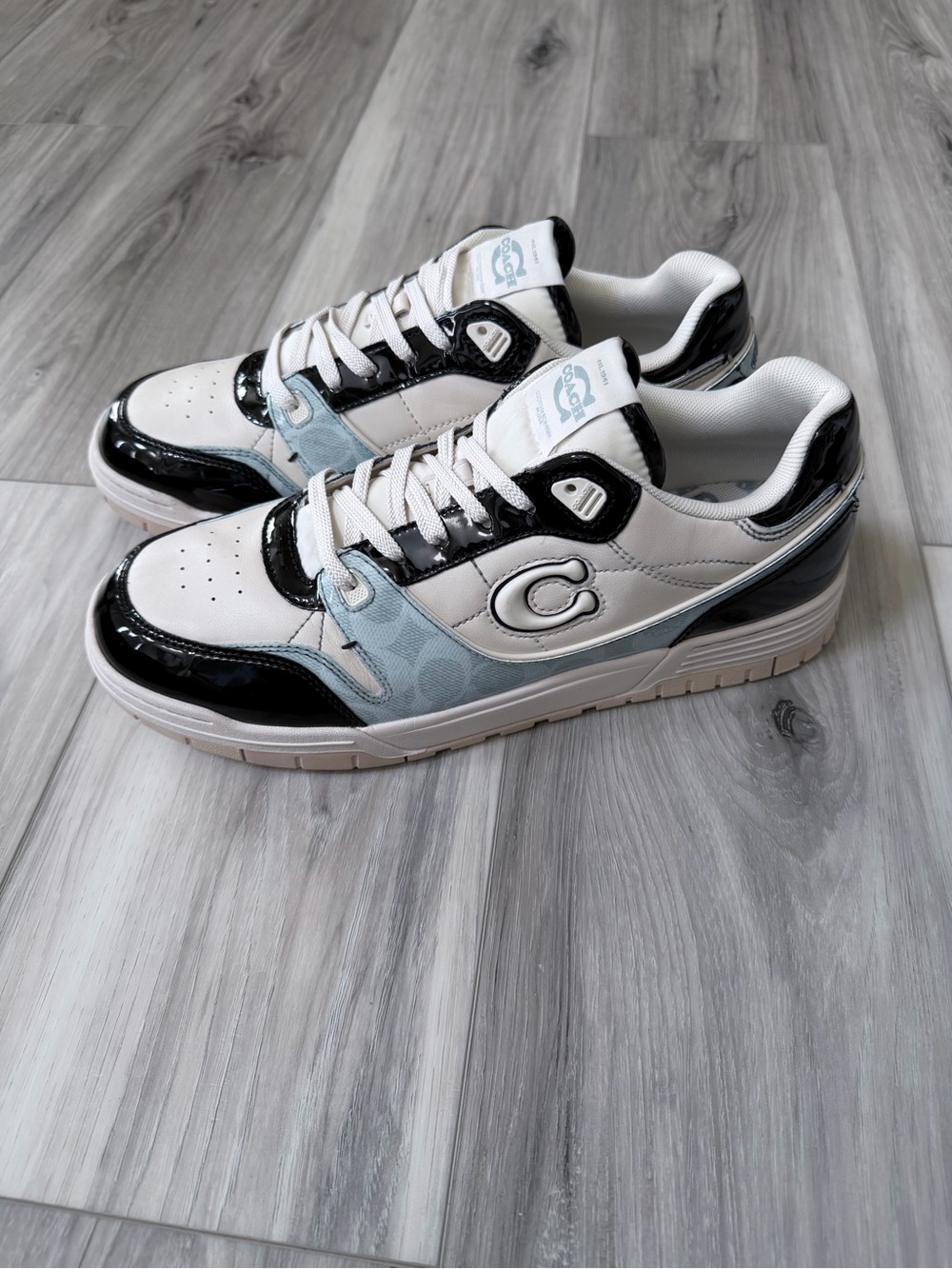 G Coach Men’s CEE44 Sneakers Size 12 White Black Blue Signature